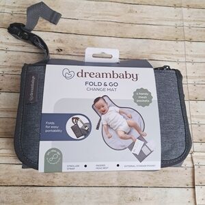 Dream Baby Gray Fold & Go Change Mat